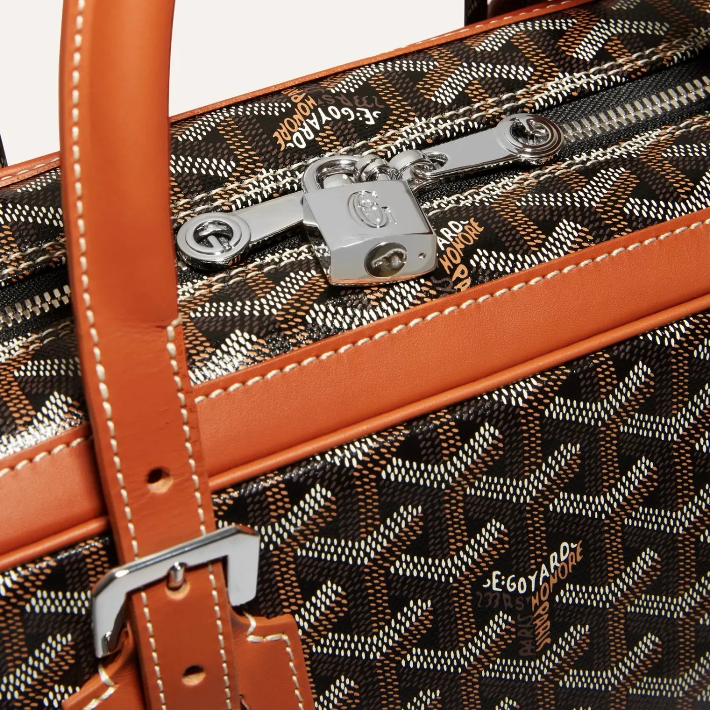 Ambassade MM Document Case